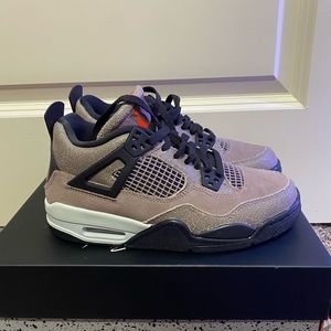 Jordan 4 Taupe Haze